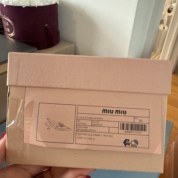 NWT Miu Miu Sling Back Mules White Leather Pointed Toe Kitten Heels Sz 36 - Picture 3 of 11